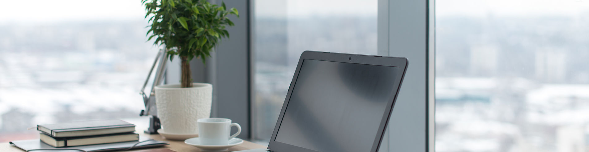 ビューを備えたオフィス